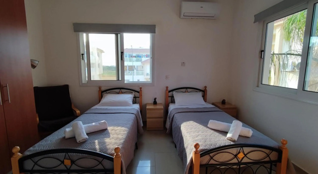 Lovely holiday home,Kapparis,2 swimming pools,Wifi