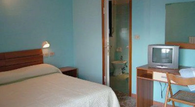 Blitz, Buchen Sie Hotel Miramare Rimini