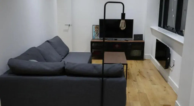 Апартаменты NEW Superb 1BD Apartment Heart of Dartford Kent