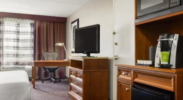 Двухместный люкс c 1 комнатой Hilton Garden Inn Springfield, MA