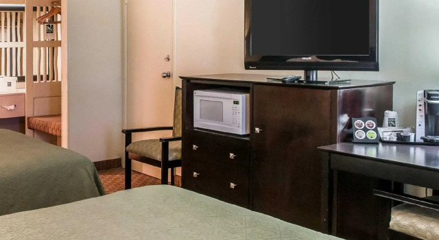 Четырёхместный номер Standard Navajo Nation Inn