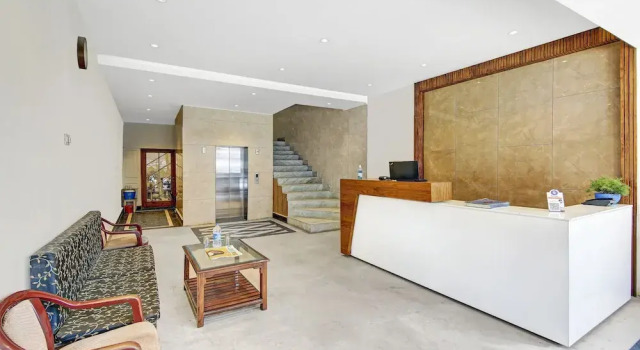 Itsy Hotels Amrita Raghunath Bazaar Jammu, Забронировать Отель Отели Джамму и Кашмира с парковкой, Парковка