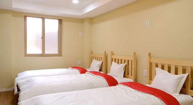 Номер Standard Red Guesthouse