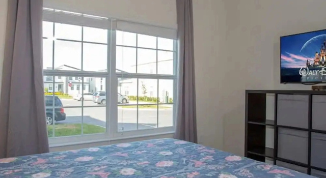 Коттедж Stunning 5 Bd Home w Pool Close to Disney 4822