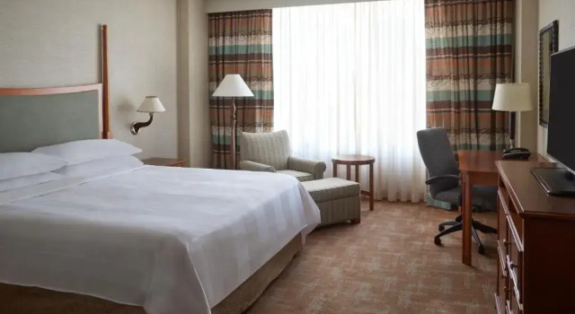 Номер Standard River Cree Resort & Casino