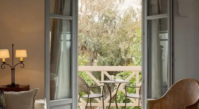 Семейный номер Standard с балконом Porto Kea Suites by Sandglass