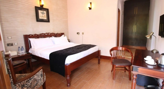 Giraffe Ark Game Lodge, Foglalás Szálloda Aberdare National Park Central