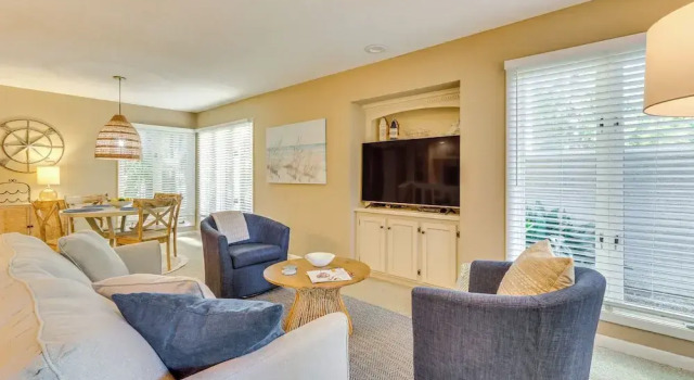 Апартаменты Resort Perks Beach Access: Condo in Hilton Head