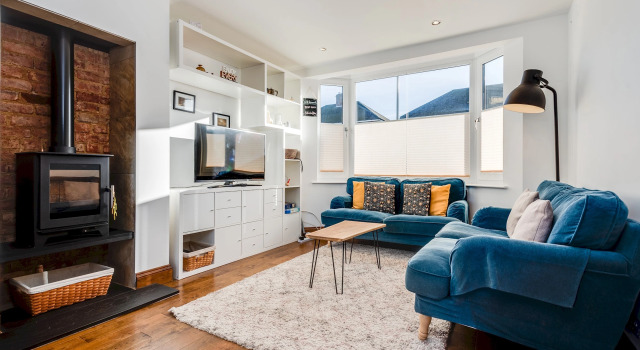 Charming 3 BR House - Garden Parking Near CS Lewis Park