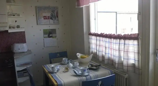 Lomakoti Kuopiossa, Buchen Sie Ferienwohnung Hotels in Ostfinnland mit Parkplatz, Parkplätze