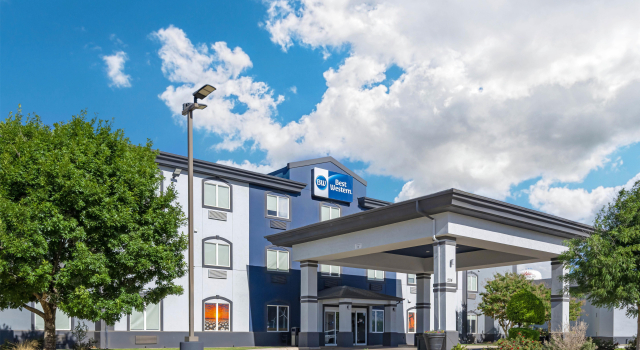 Best Western South Plains Inn & Suites