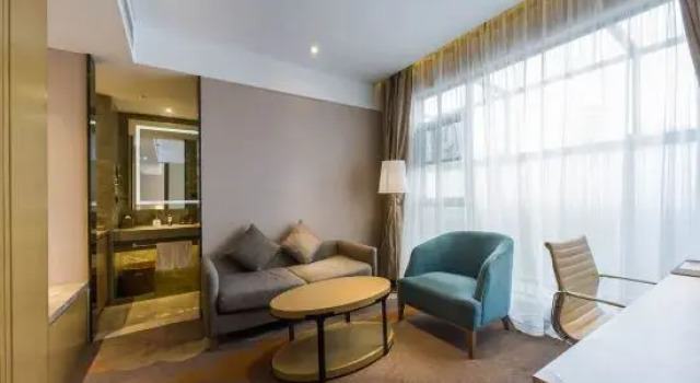 Люкс Deluxe Wassim Hotel Shanghai Chuansha Metro Station