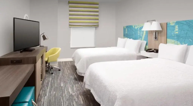 Люкс Hampton Inn Miami Airport East