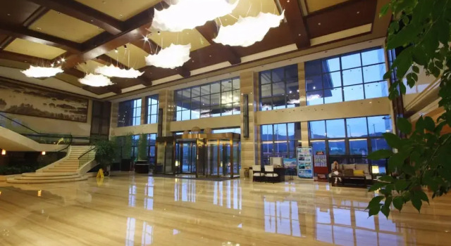 Qiandao Lake Pearl Peninsula Hotel
