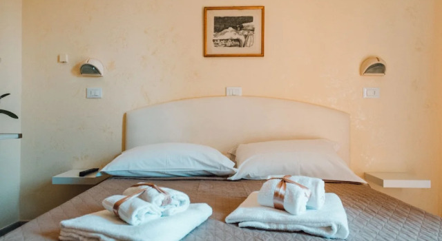 Трёхместный номер Standard с балконом Hotel Morri's