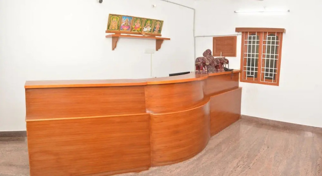 Nandika Residency Hotel, Забронировать Отель Отели Махабалипурам с парковкой, Парковка
