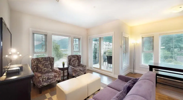 Люкс Grand Harrison Lake View Suites