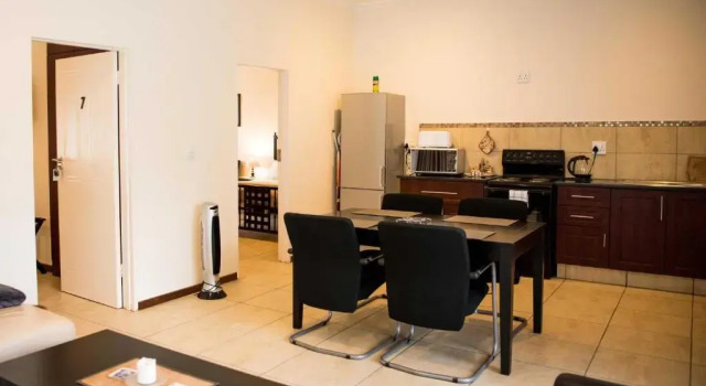 Апартаменты Deluxe Amohela Guesthouse