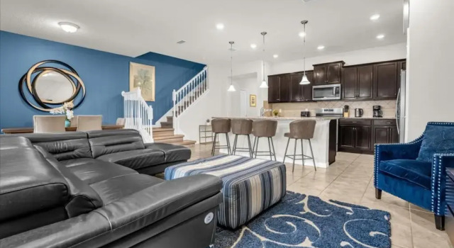 5 Bedrooms / 4.5 Bathrooms / Solterra (4618 TD), Davenport, US