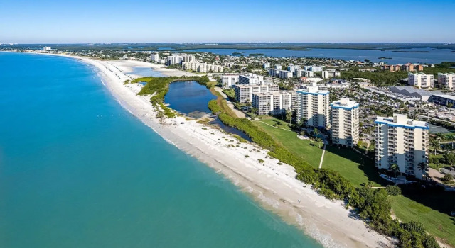 Номер Standard ~ Estero Beach And Tennis 208a ~ Gulf Front Condo In Paradise! 1 Bedroom Condo by RedAwning