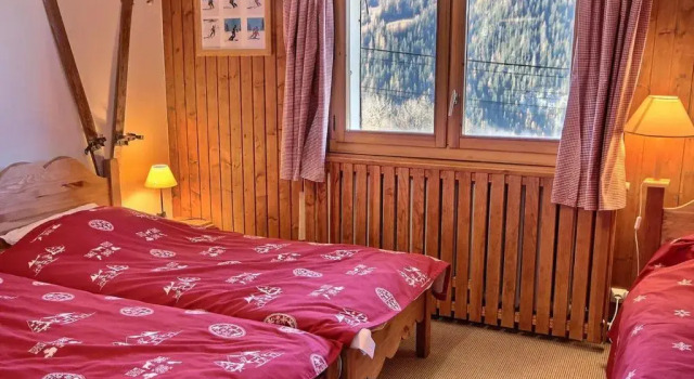 Chalet pour 10 pers, 5 pièces, parking, calme à la montagne - FR-1-411-683, Забронировать Шале Виллы Овернь-Рона-Альпы, Вилла