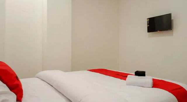 Семейный номер Standard RedDoorz at Losari Area 2 Makassar