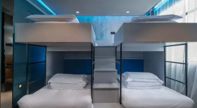 Кровать в общем номере Yueta X Quying Esports Hotel (Guangzhou Tianhe Square Chebei Subway Station Branch)