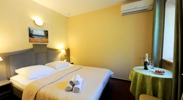 Bella Vila, Boek Hotel Palanga 
