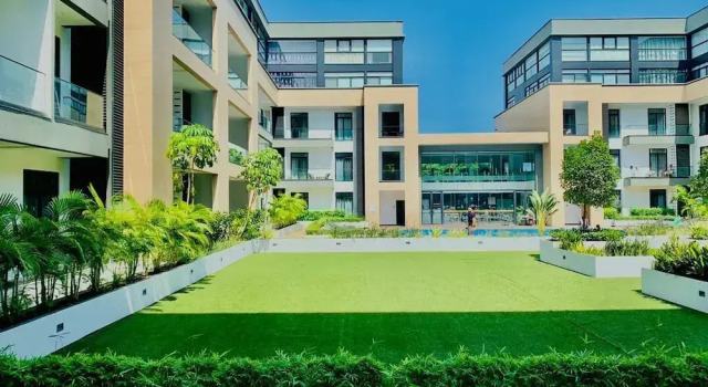 AmberCity Apartment at Embassy