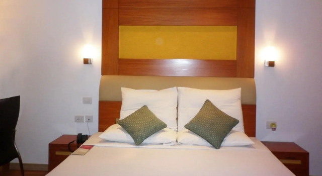 Hotel Riverside Resort and Spa Kumbakonam, Забронировать Курортный отель Отели штата Тамилнада с бассейном, Бассейн
