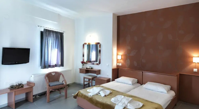 Студия Classic Elia Apartments
