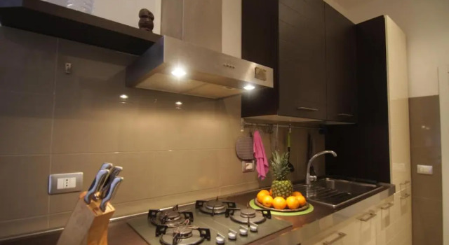 Casa Cavallotti - modern apartment between Train station and Port, Prenota Appartamento Hotel a Lazio con parcheggio, Parcheggio