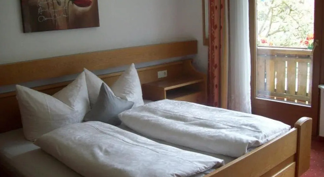 Pension Grein, Đặt Khách sạn Pfunds Tirol
