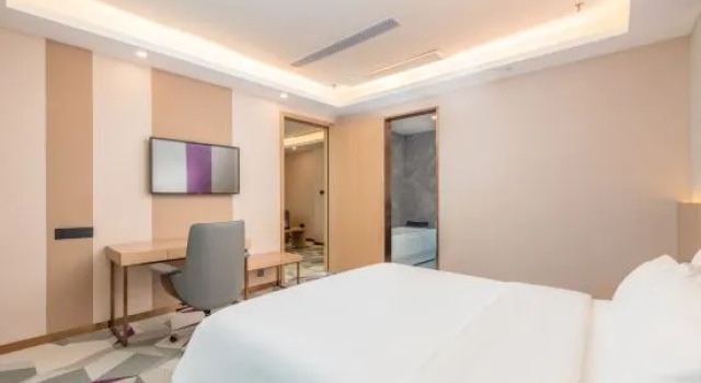 Люкс Superior Lavande Hotel (Foshan Shunde Daliang QingHuiYuan Shihu Road)