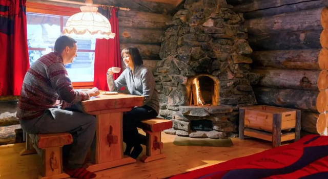 Шале Kakslauttanen Arctic Resort - Igloos and Chalets
