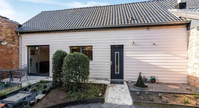 Коттедж Herselt Garden Shed Retreat