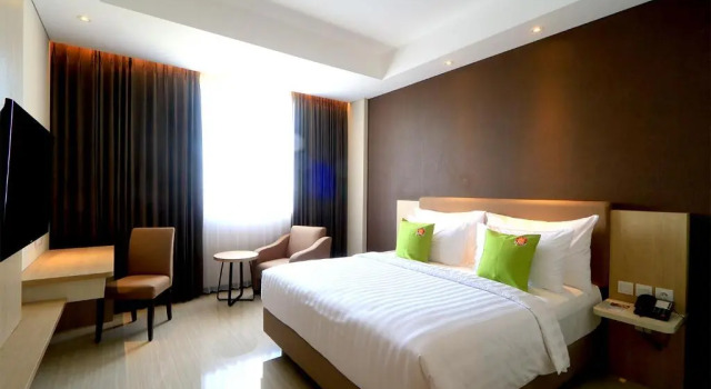 Deluxe Double room Hotel Dafam Pacific Caesar Surabaya