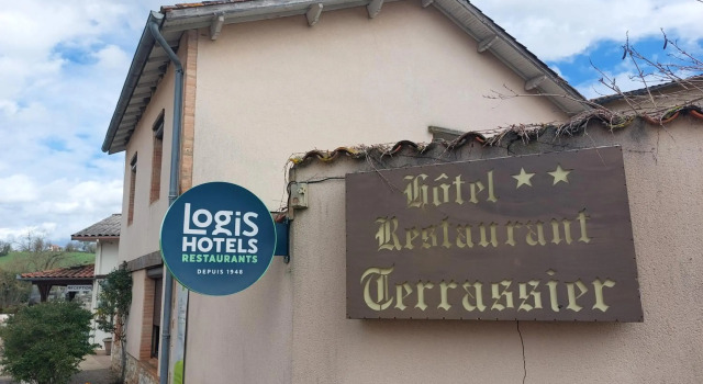 Chez Terrassier, Rezerwuj Hotel Hotele w Tarn-et-Garonne z parkingiem, Parking