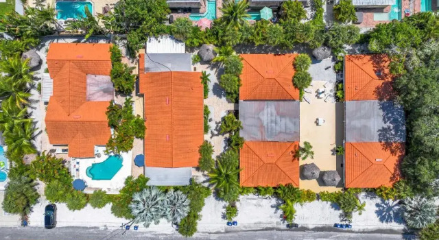 Апартаменты с 2 комнатами с видом на бассейн Bianco Sands By Beachside Management