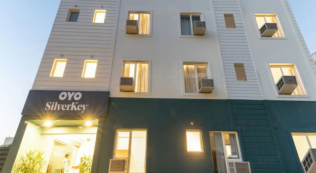 silver key Huda star Mall near appu Ghar, Забронировать Отель Бизнес-отели Гургаон, 4* 5*