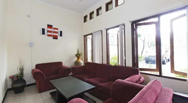 RedDoorz Kemang Ampera, Prenota Hotel Cilandak 