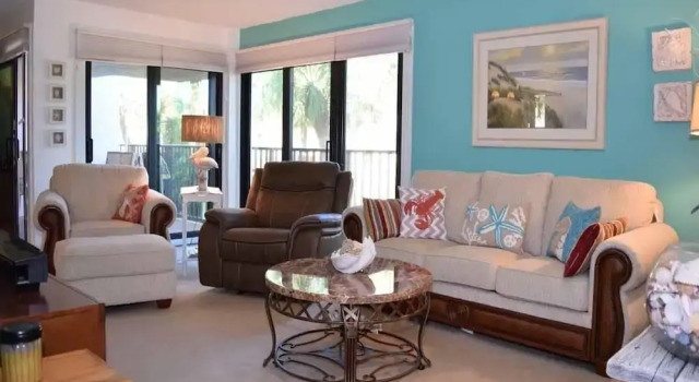 Waters Edge 102 N