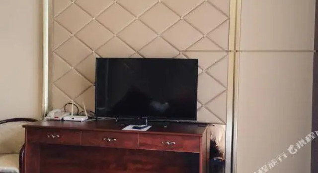 Люкс Deluxe Deyang ZKEJI Business Hotel