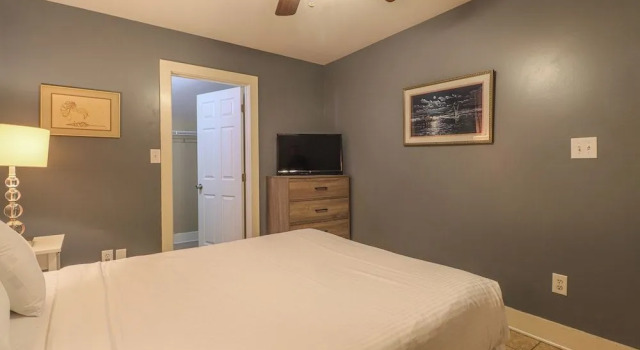 Delightful 2-bedroom, 1-bath Home Near Biloxi's Scenic Back Bay