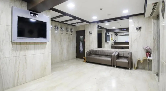 OYO Premium Panjim Mandovi River, Varaa Hotelli Panaji Pohjois-Goa