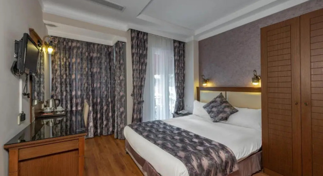 Двухместный номер Standard Aristocrat Hotel