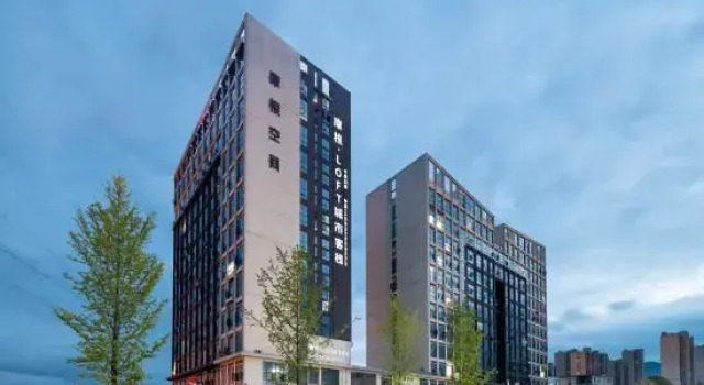 Morgan Loft City Inn, Prenota Hotel Hotel a Enshi Prefecture con parcheggio, Parcheggio