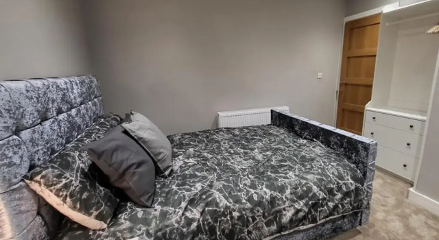 Kepler Residence Modern 4 Bedroom Property 1 mile from Leeds Centre