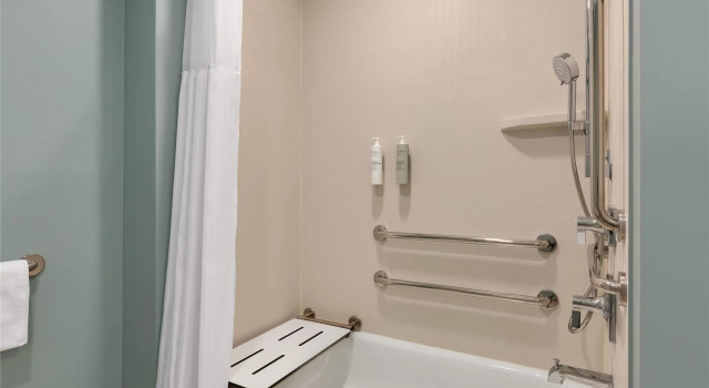 LivSmart Studios By Hilton Kokomo, Prenota Hotel Kokomo Indiana