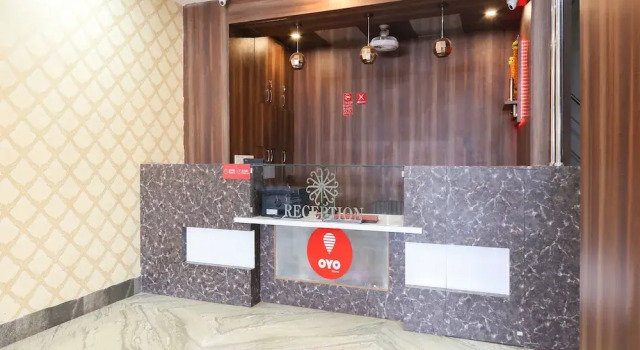 OYO 16670 Aradya Executive, Забронировать Отель Отели штата Махараштры 3 звезды, 3*